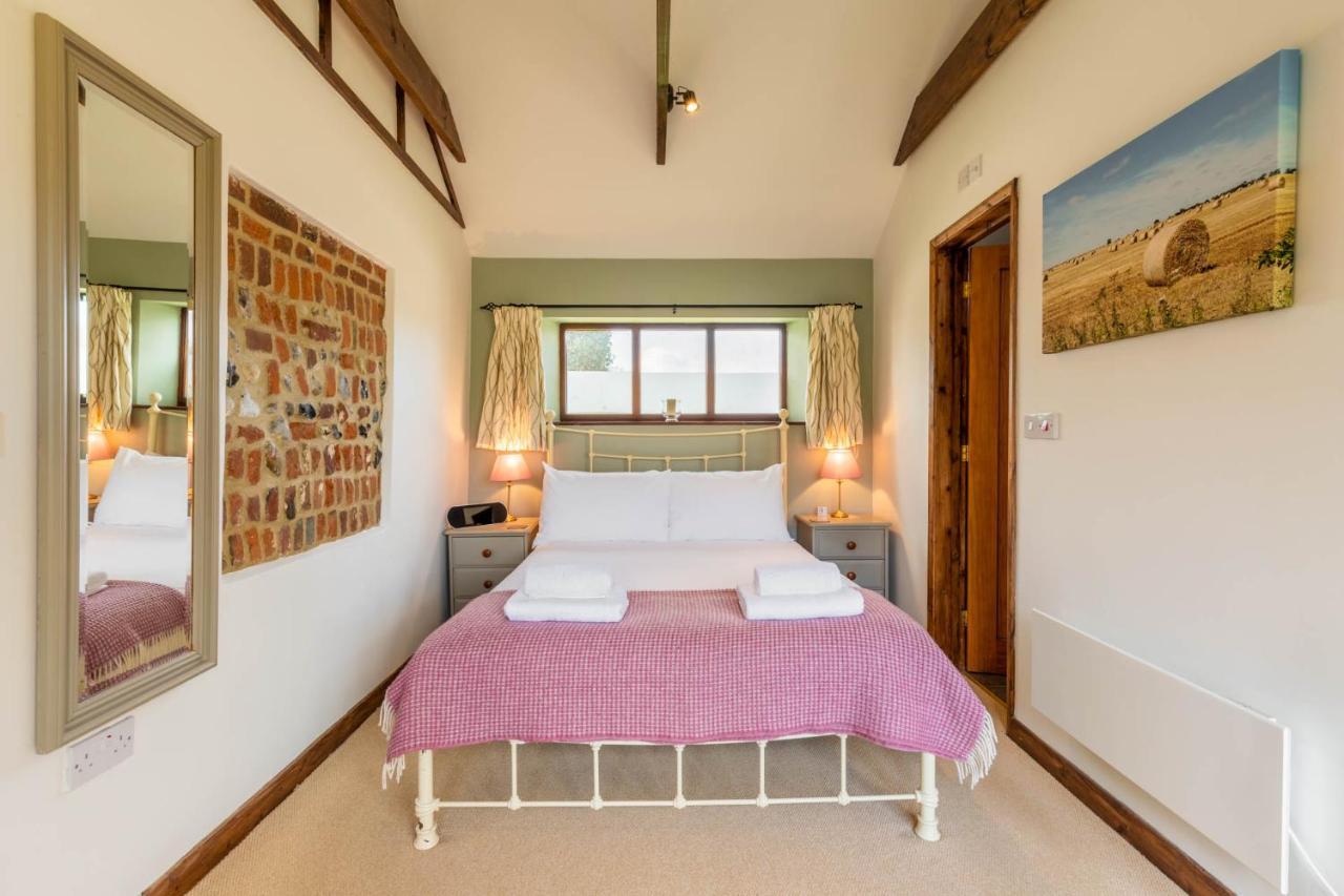 Host & Stay - Woodfalls Barn Burgh and Tuttington Dış mekan fotoğraf