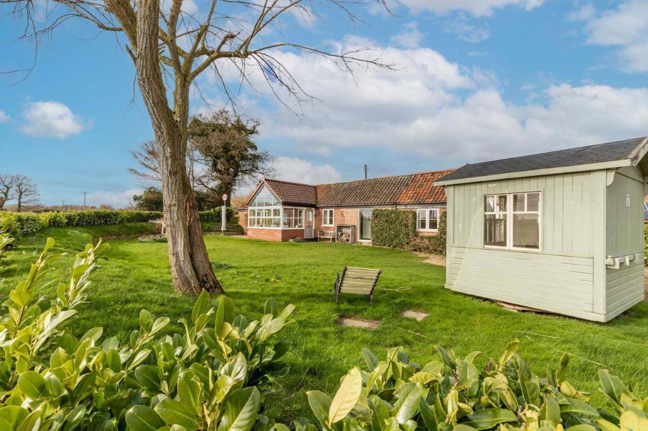 Host & Stay - Woodfalls Barn Burgh and Tuttington Dış mekan fotoğraf