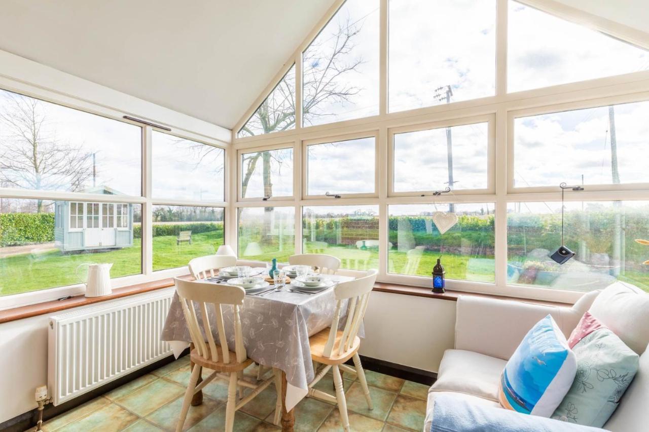 Host & Stay - Woodfalls Barn Burgh and Tuttington Dış mekan fotoğraf