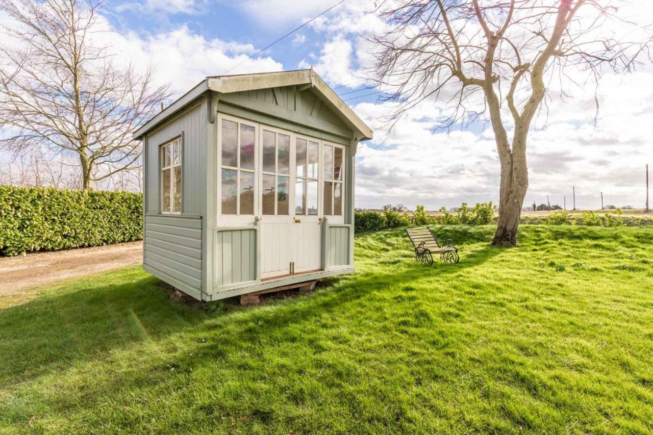 Host & Stay - Woodfalls Barn Burgh and Tuttington Dış mekan fotoğraf