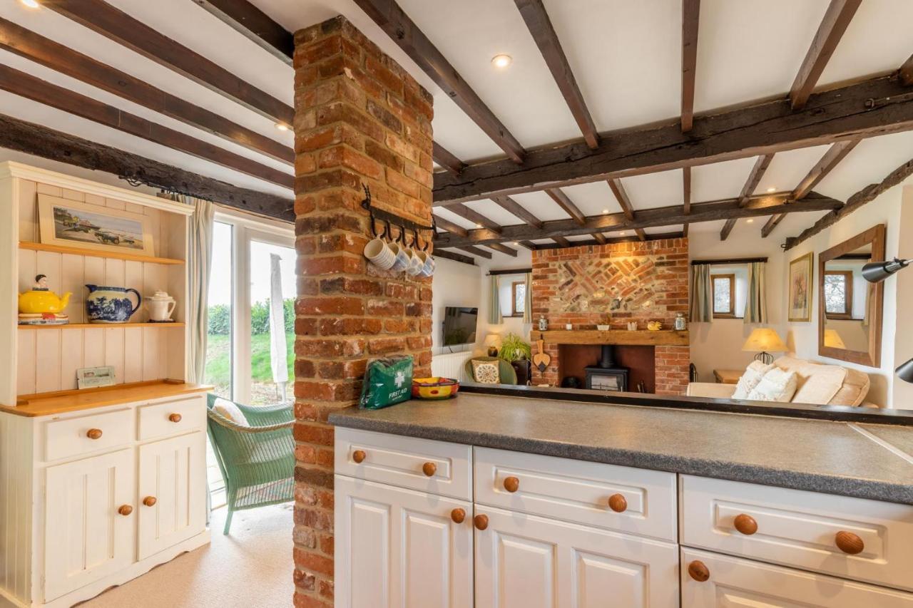 Host & Stay - Woodfalls Barn Burgh and Tuttington Dış mekan fotoğraf