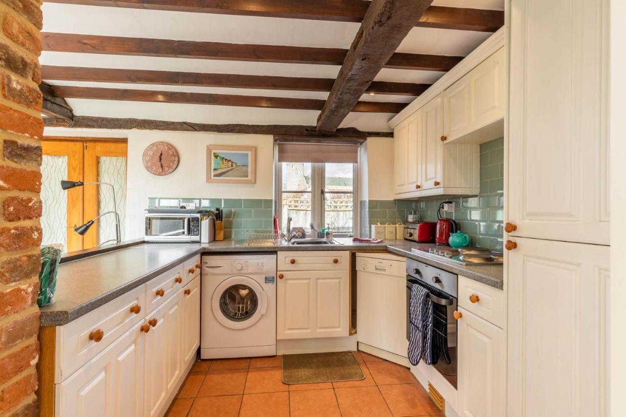 Host & Stay - Woodfalls Barn Burgh and Tuttington Dış mekan fotoğraf